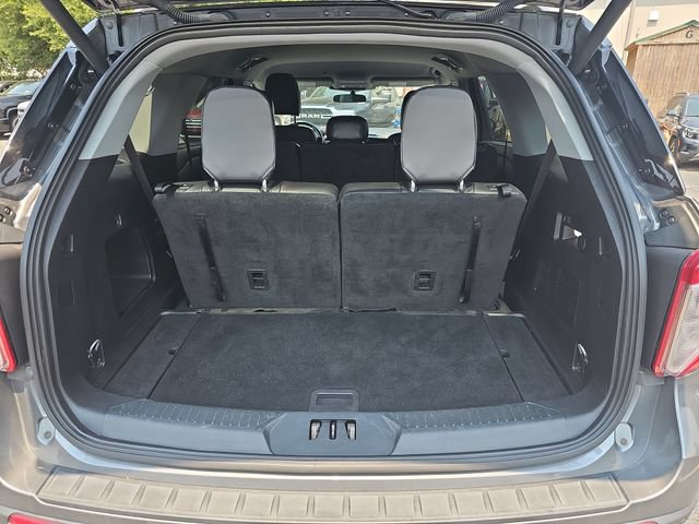 Certified 2023 Ford Explorer XLT w/ Equipment Group 202A AWD/4WD image 15