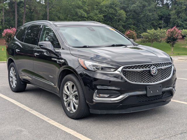 Used 2021 Buick Enclave Avenir w/ Avenir Technology Package FWD image 1