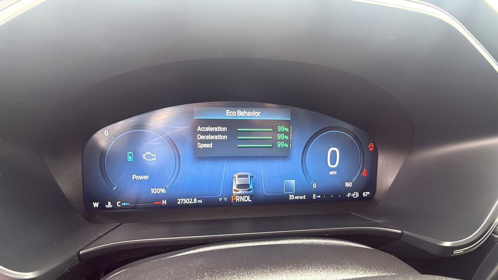 Certified 2023 Ford Escape Platinum AWD/4WD image 33