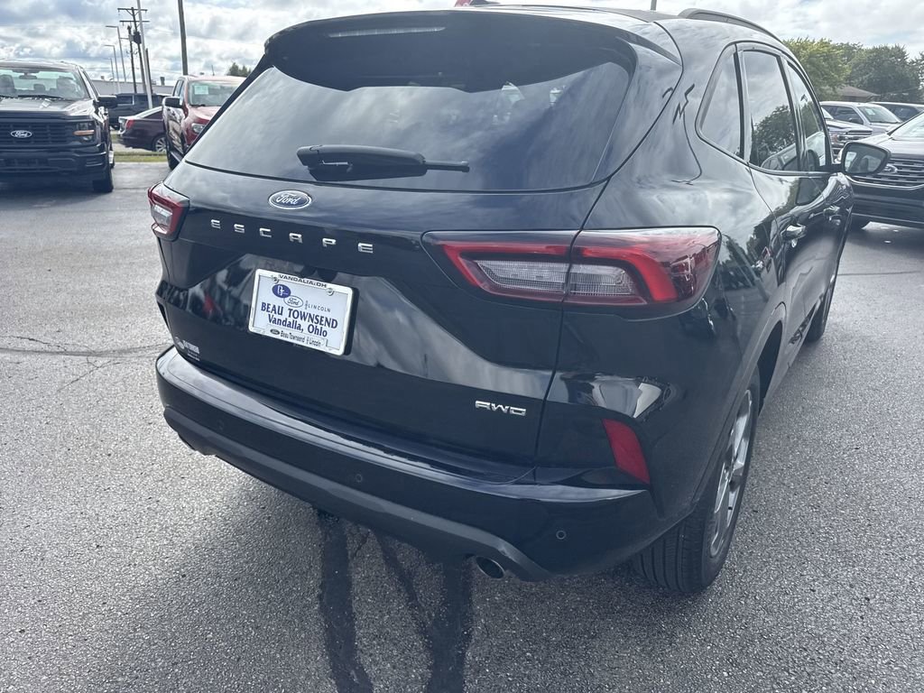 Certified 2023 Ford Escape ST-Line w/ Tech Pack #1 image 5