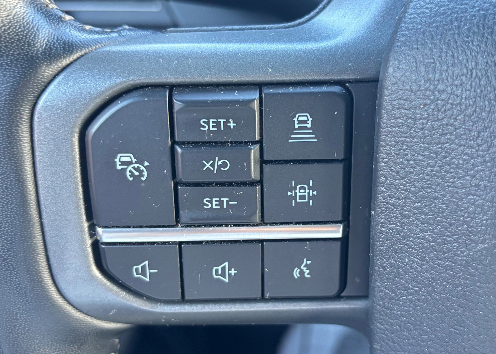 Certified 2022 Ford F150 Lariat w/ Equipment Group 502A High image 33