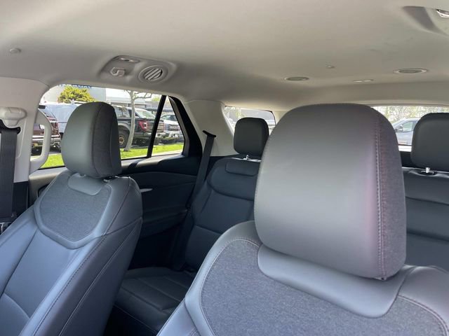 Certified 2025 Ford Explorer Active w/ Active Comfort Package RWD image 23