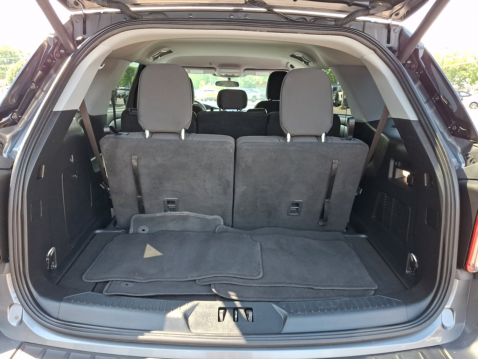 Certified 2023 Ford Explorer XLT AWD/4WD image 29
