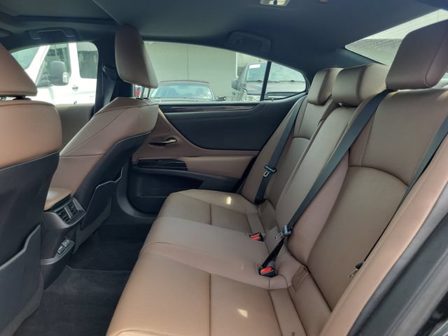 Used 2023 Lexus ES 350 w/ Accessory Package (Z1) FWD image 12
