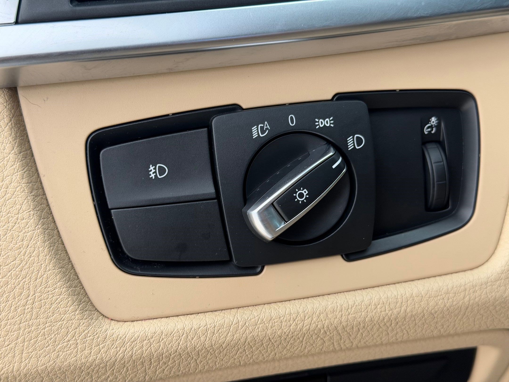 Used 2020 BMW 430i Convertible w/ Convenience Package image 16