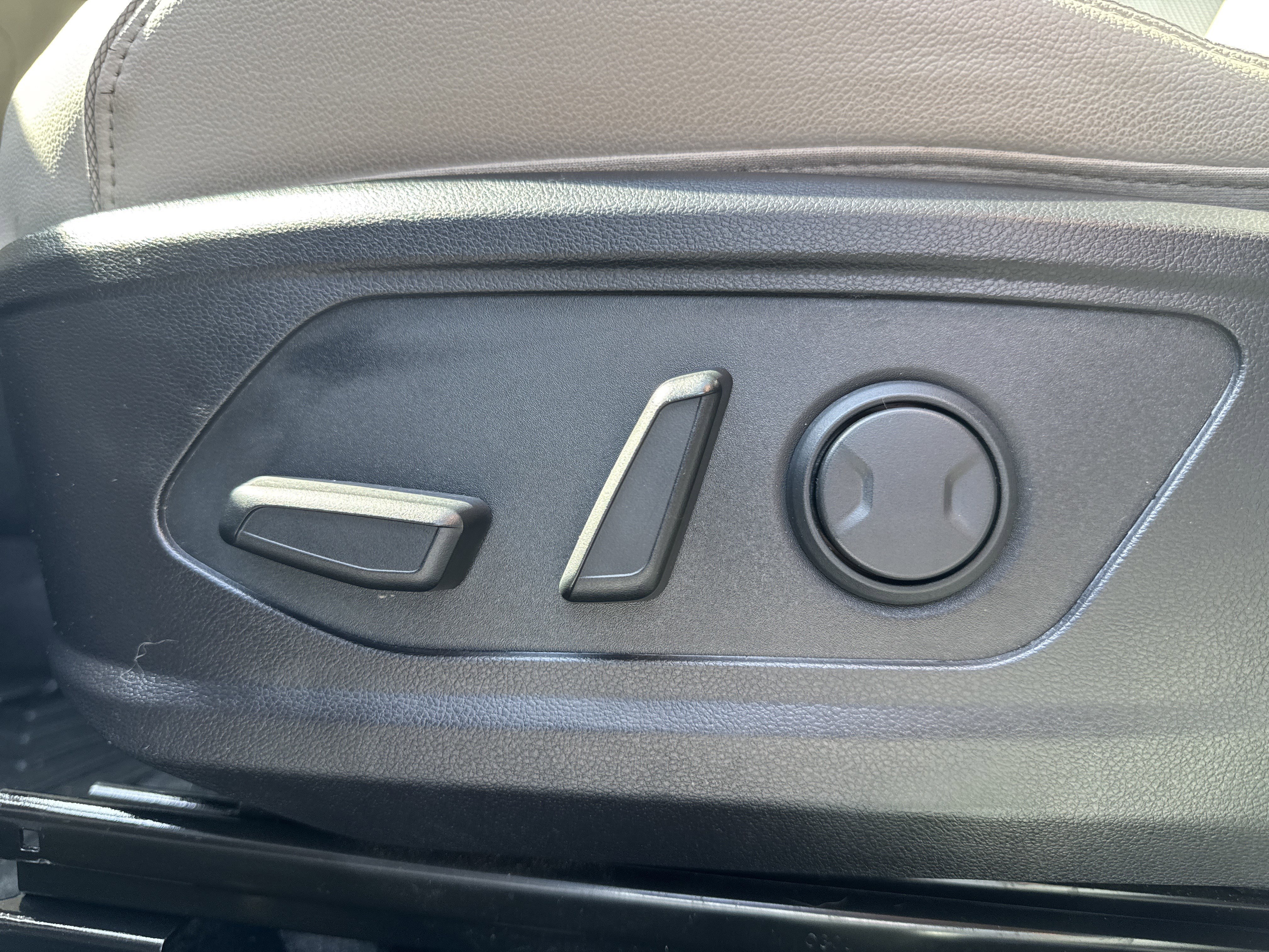 Used 2022 Hyundai Tucson SEL w/ Convenience + Premium Package image 11