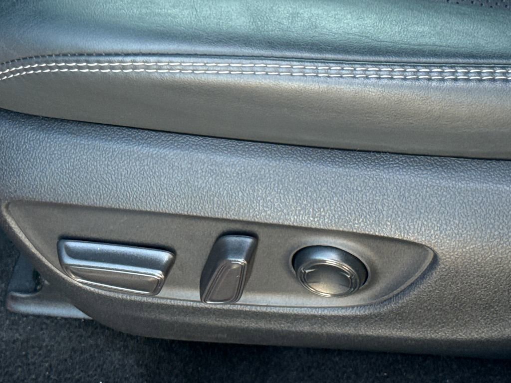 Used 2024 Toyota RAV4 Limited image 24