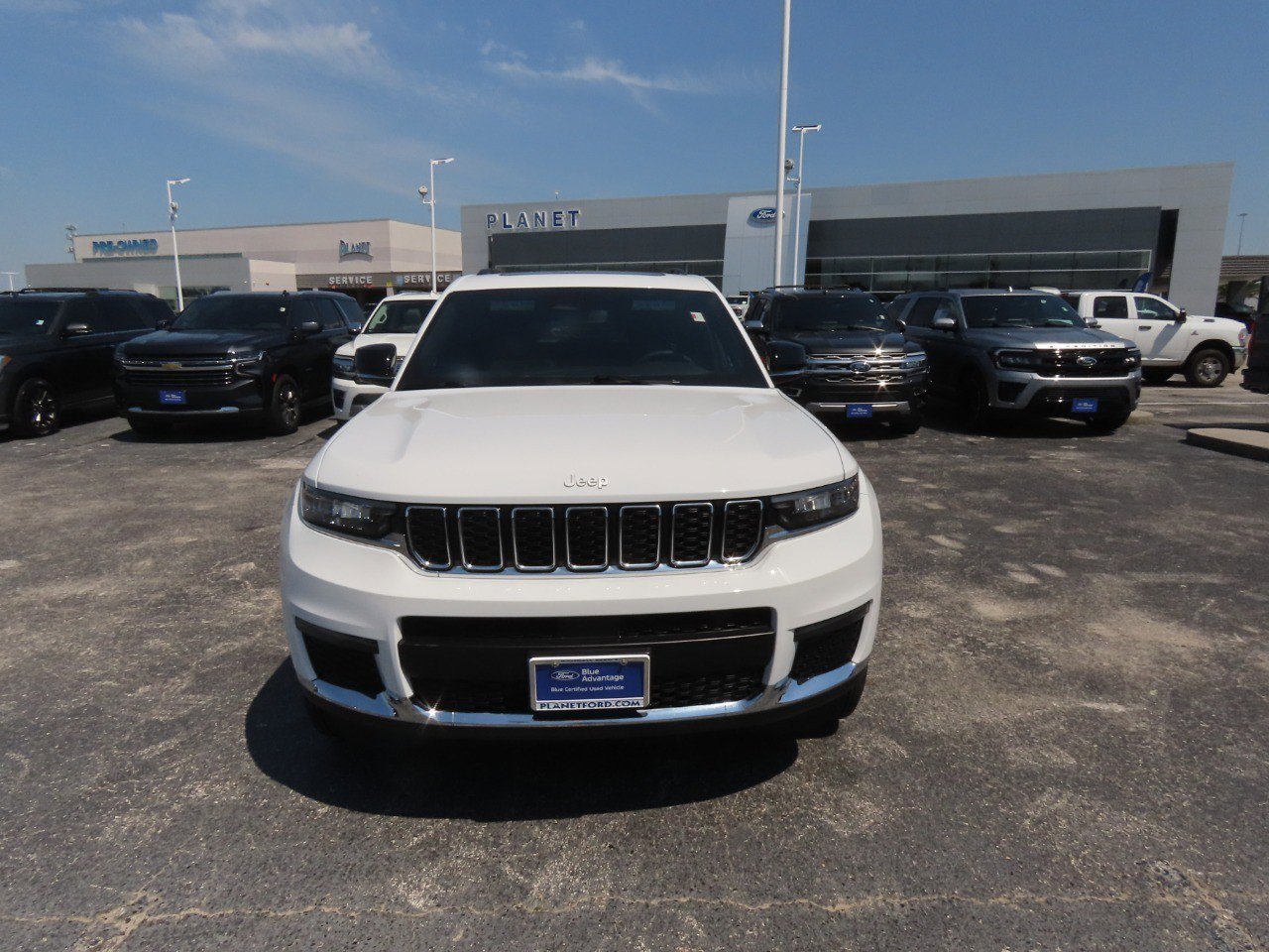 Used 2024 Jeep Grand Cherokee L Limited RWD image 4