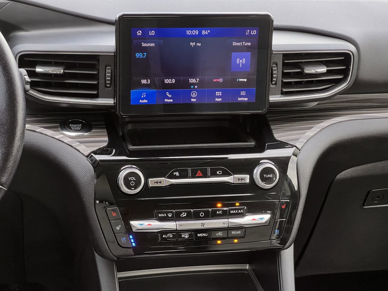 Certified 2023 Ford Explorer Limited AWD/4WD image 15