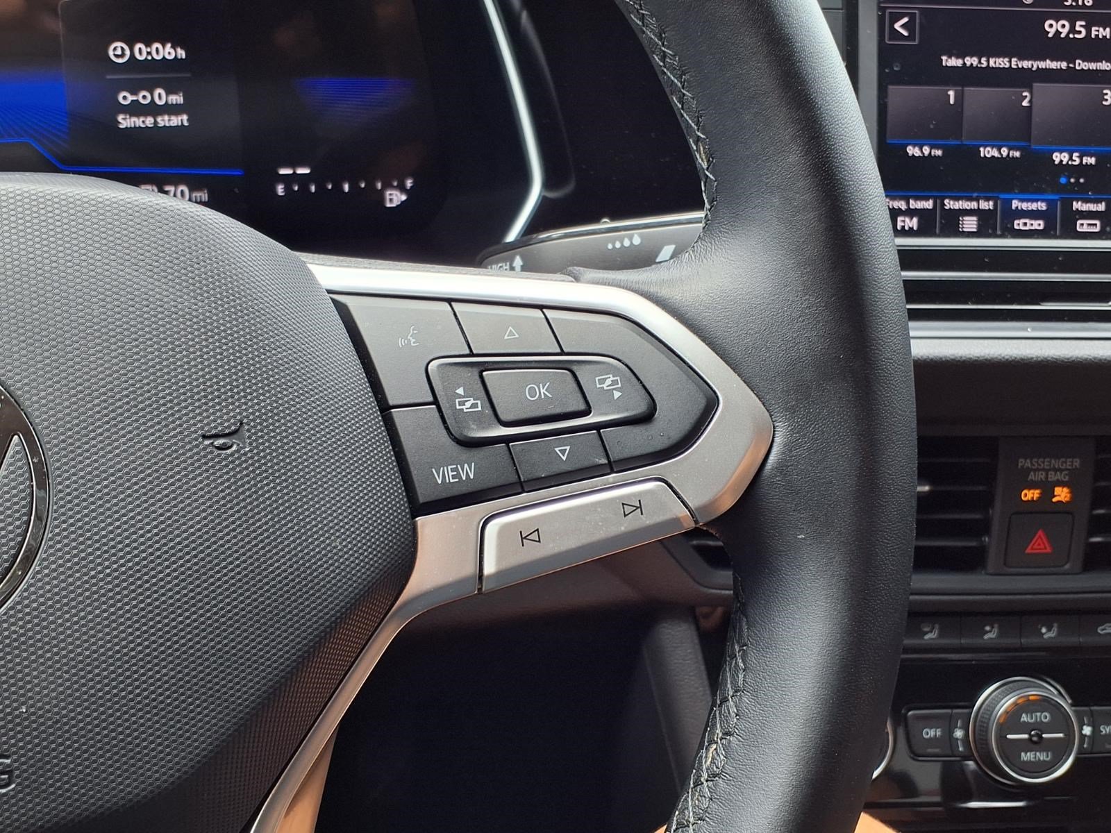 Used 2024 Volkswagen Jetta SE w/ Panoramic Sunroof Package FWD image 26