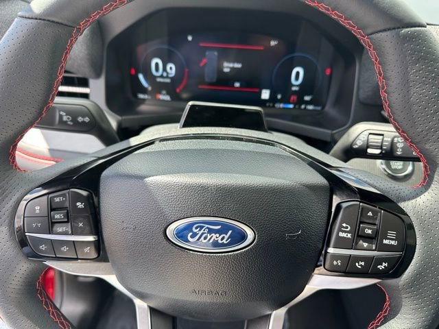Certified 2025 Ford Explorer ST-Line w/ Premium Package AWD/4WD image 33