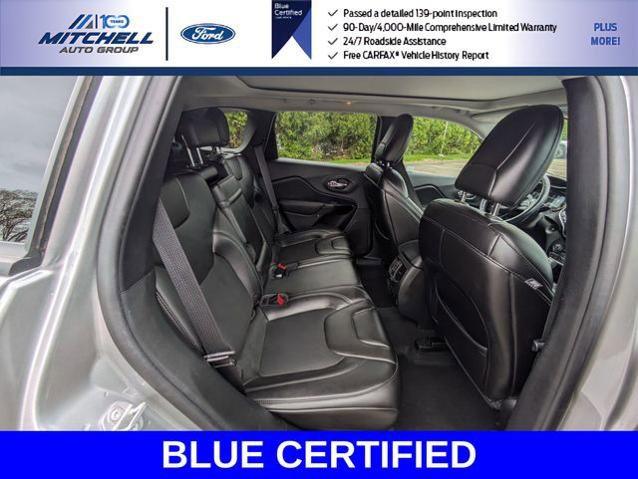 Used 2019 Jeep Cherokee Latitude Plus AWD/4WD image 32