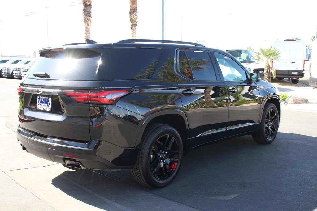 Used 2023 Chevrolet Traverse Premier w/ Redline Edition image 7