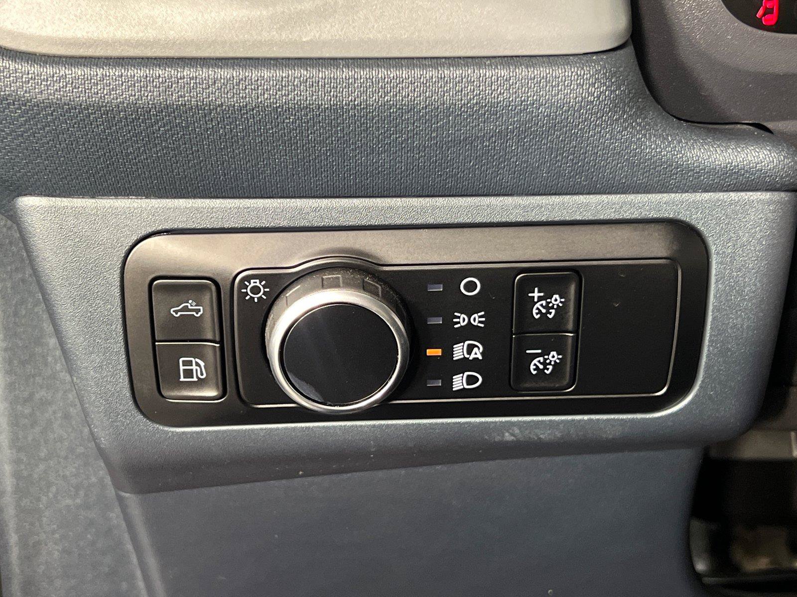 Certified 2024 Ford Maverick XLT w/ XLT Luxury Package FWD image 28