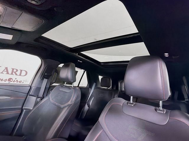 Certified 2025 Ford Explorer ST AWD/4WD image 27
