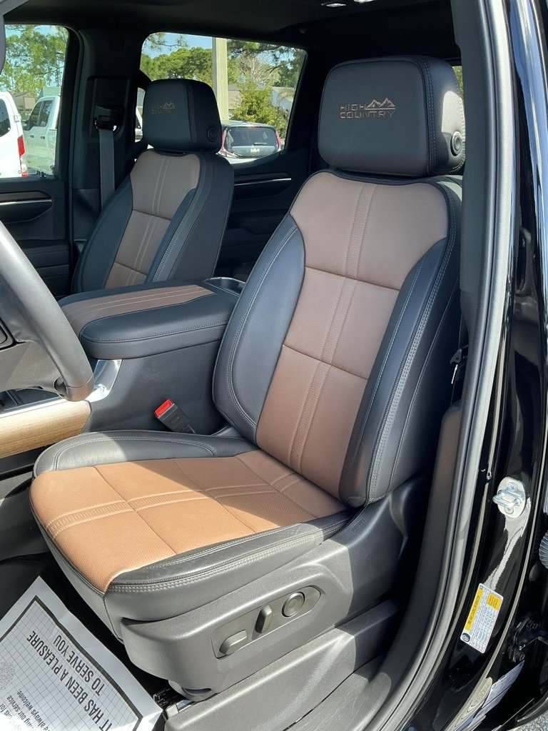 Used 2024 Chevrolet Silverado 1500 High Country image 41