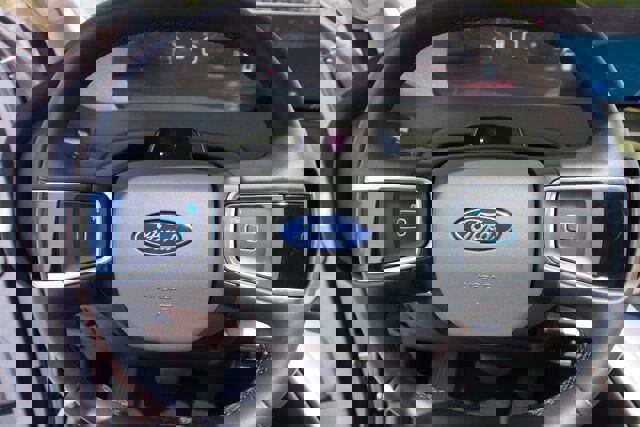 Certified 2025 Ford Expedition Active image 26