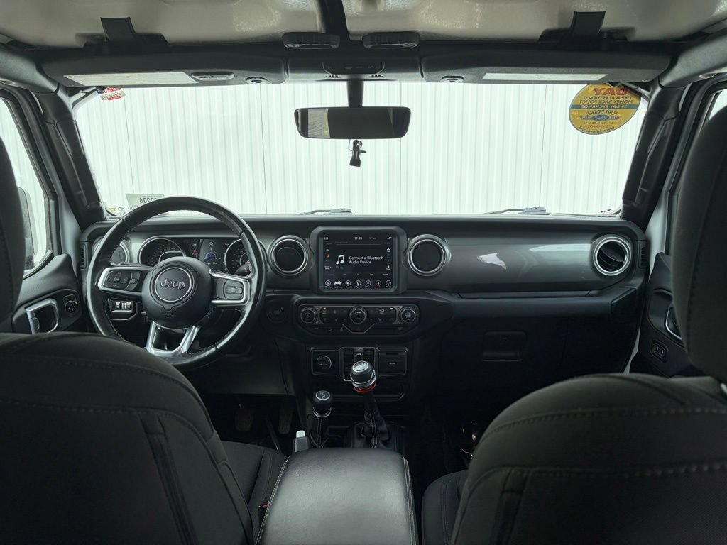 Used 2022 Jeep Gladiator Overland w/ Cold Weather Group AWD/4WD image 22