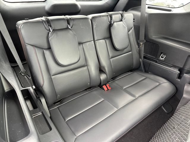 Certified 2025 Ford Explorer ST-Line w/ Premium Package AWD/4WD image 10