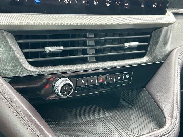 Certified 2026 Ford Explorer Platinum RWD image 33