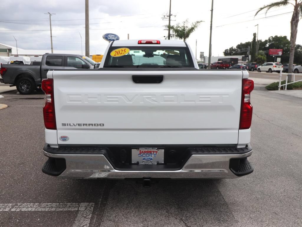 Used 2025 Chevrolet Silverado 1500 W/T RWD image 13