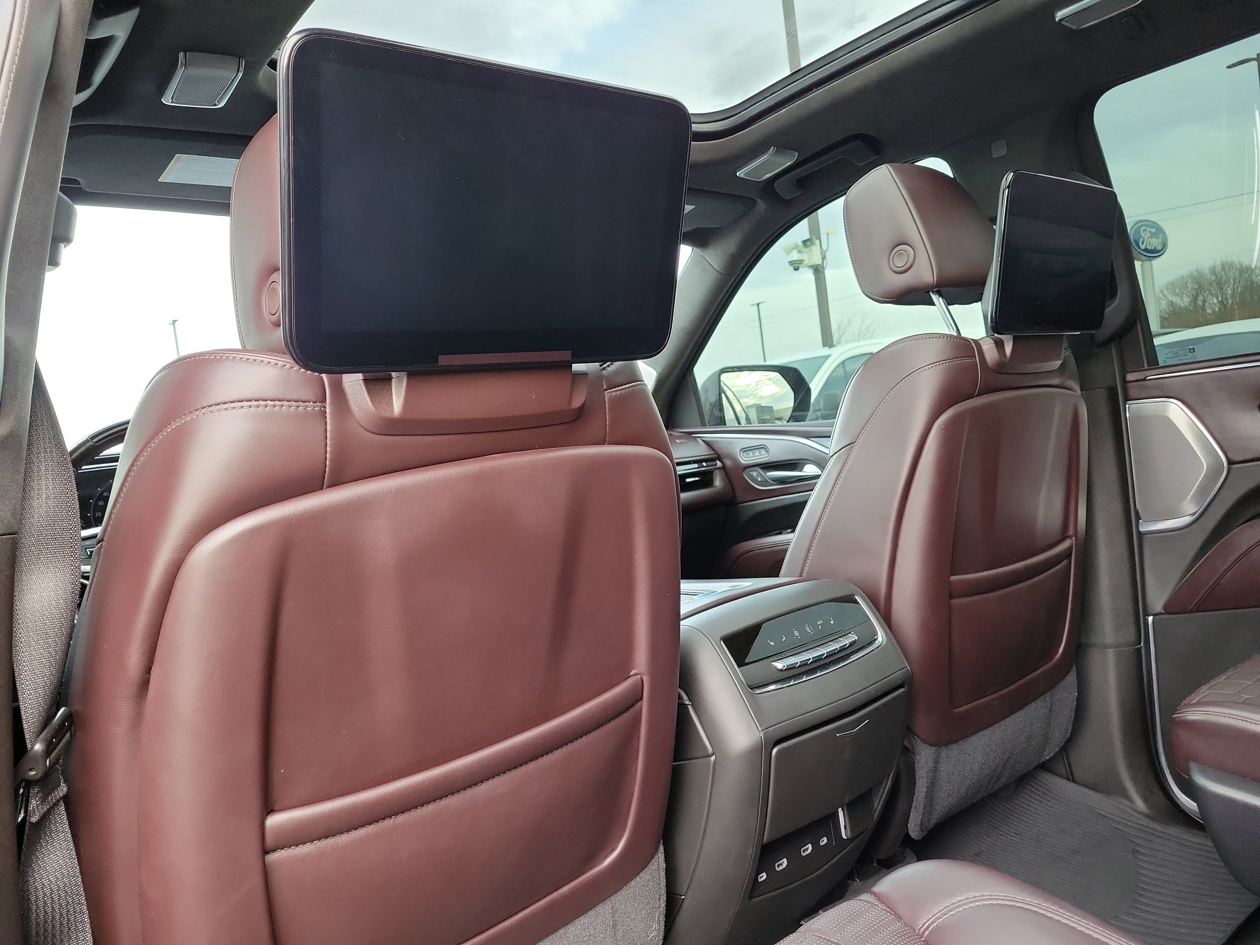 Used 2021 Cadillac Escalade ESV Sport Platinum image 12