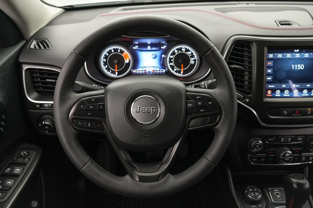Used 2022 Jeep Cherokee Trailhawk w/ Premium Leather Package AWD/4WD image 17