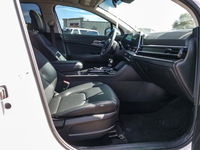 Used 2025 Kia Sportage EX w/ Premium Package FWD image 13
