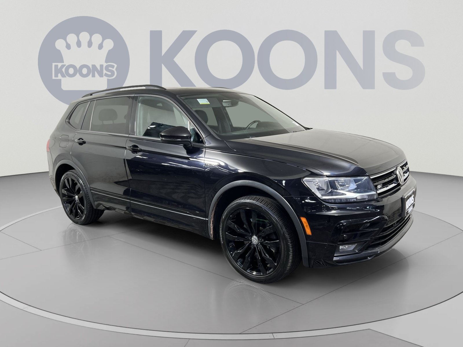 Used 2021 Volkswagen Tiguan SE R-Line AWD/4WD image 2