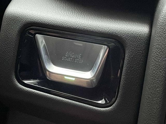 Used 2026 GMC Yukon Elevation w/ LPO, Elevation Black Package RWD image 15