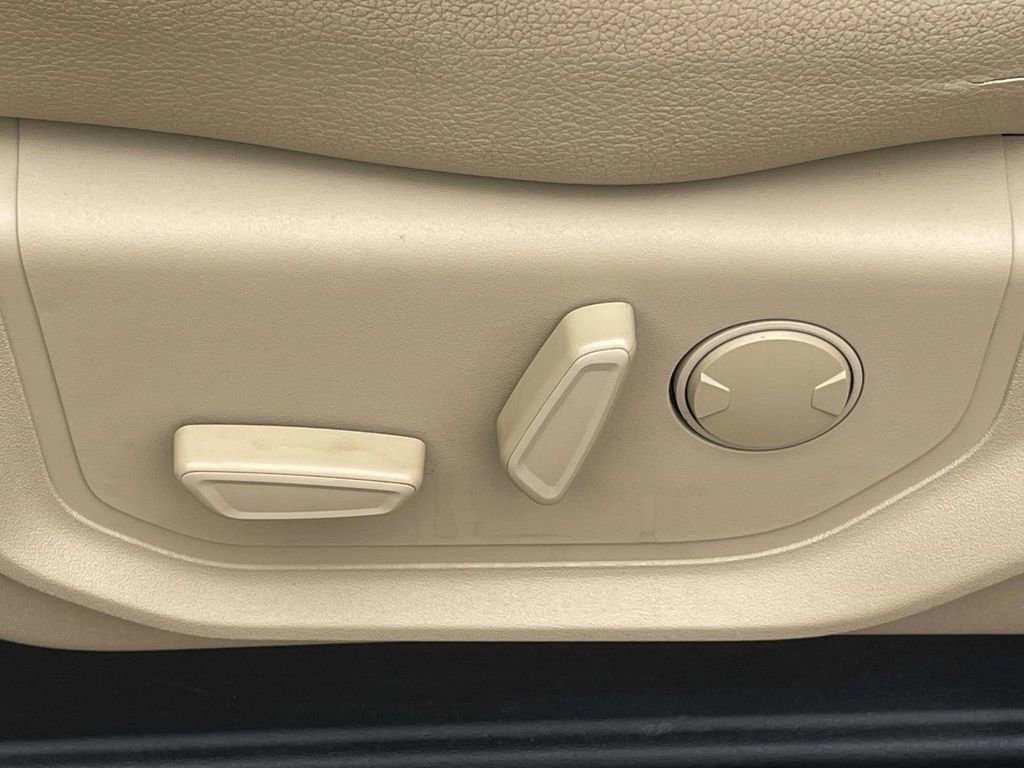 Certified 2021 Ford F350 Lariat w/ Lariat Ultimate Package image 14