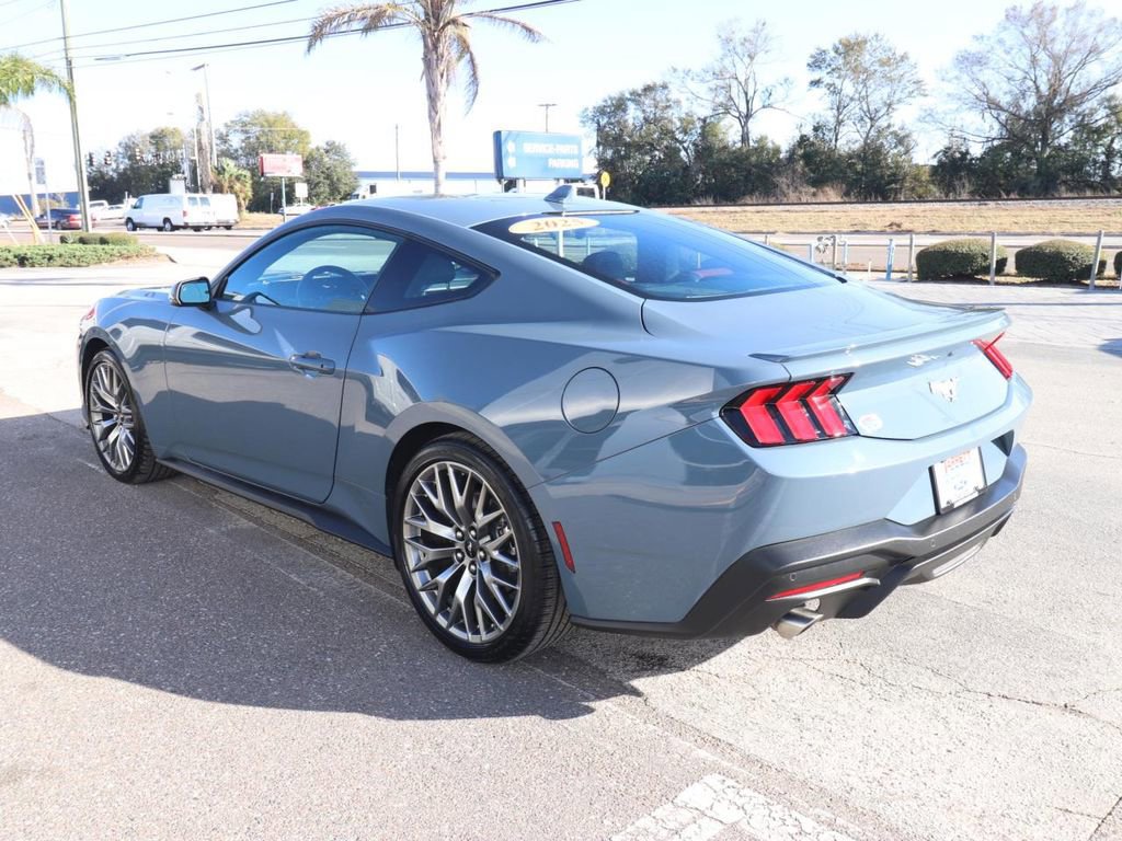 Certified 2025 Ford Mustang Premium image 3