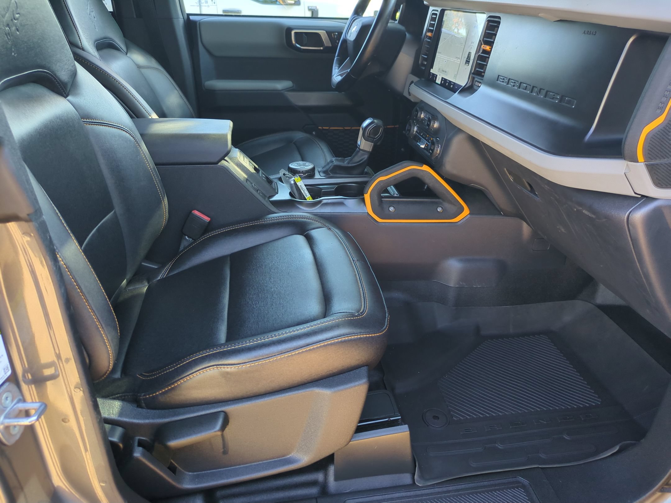 Certified 2023 Ford Bronco Badlands w/ Sasquatch Package AWD/4WD image 32