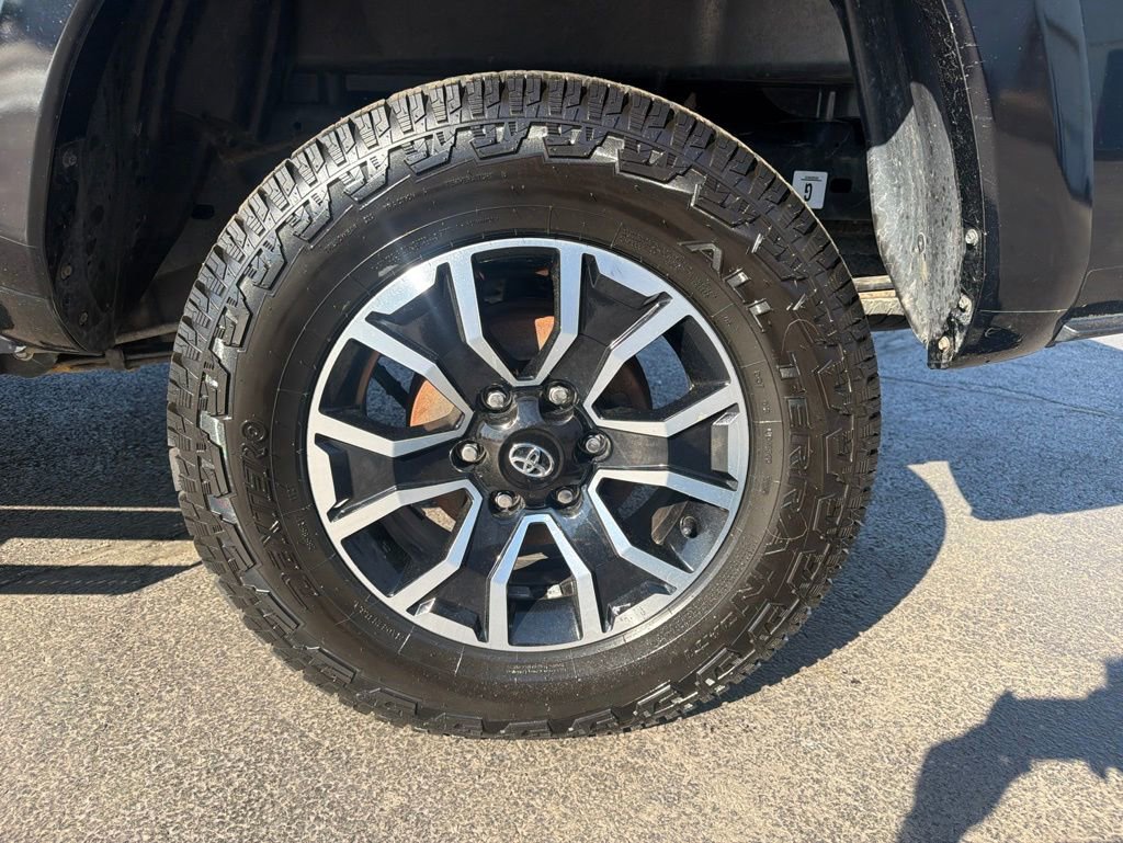 Used 2021 Toyota Tacoma TRD Sport w/ TRD Premium Sport Package AWD/4WD image 44
