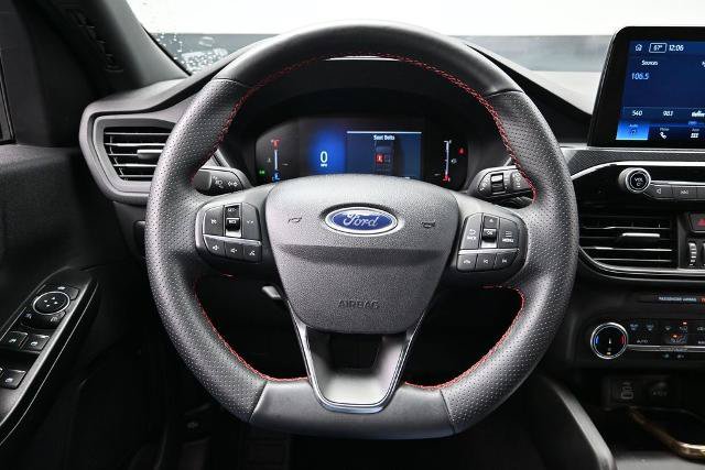 Certified 2025 Ford Escape ST-Line FWD image 18