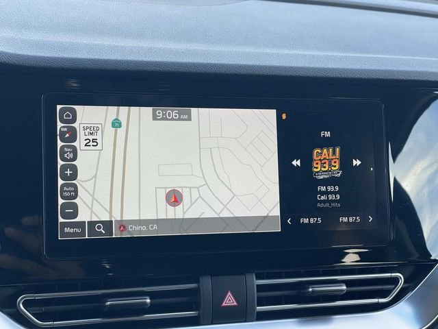 Used 2022 Kia Niro EX Premium image 12