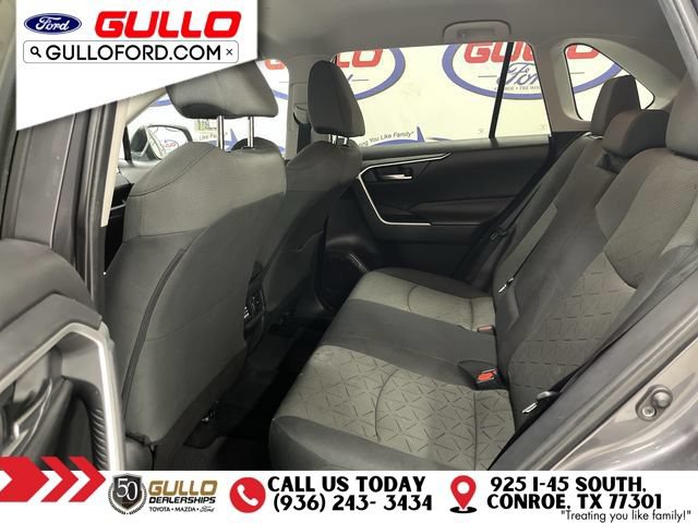 Used 2021 Toyota RAV4 XLE FWD image 15
