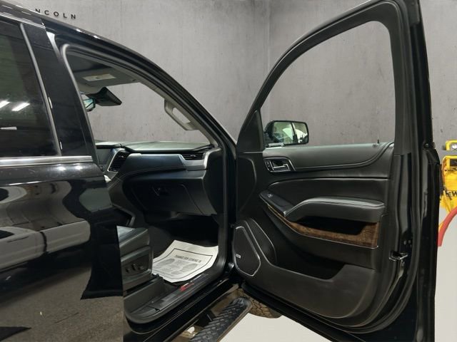Used 2020 Chevrolet Tahoe LT w/ Z71 Midnight Edition AWD/4WD image 19