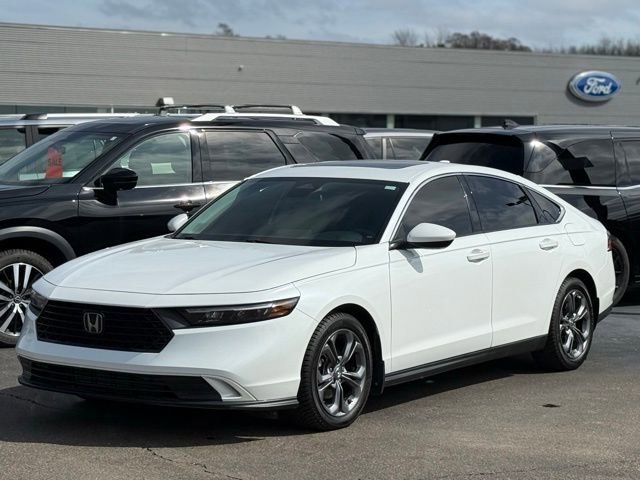 Used 2023 Honda Accord EX image 29