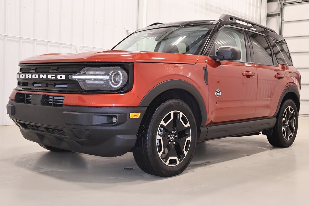 Certified 2022 Ford Bronco Sport Outer Banks w/ Tech Package image 6