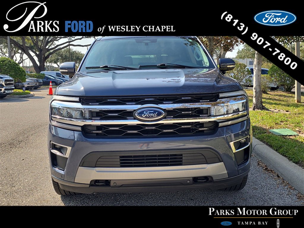 Certified 2023 Ford Expedition Limited image 3