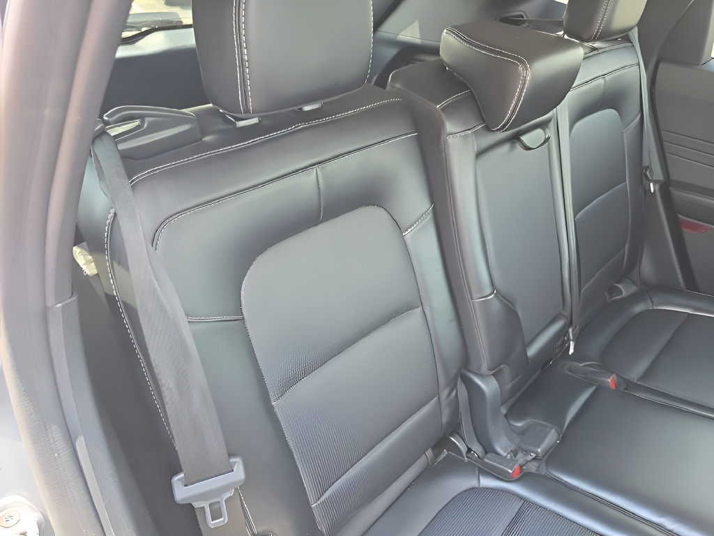 Certified 2024 Ford Escape Platinum AWD/4WD image 28