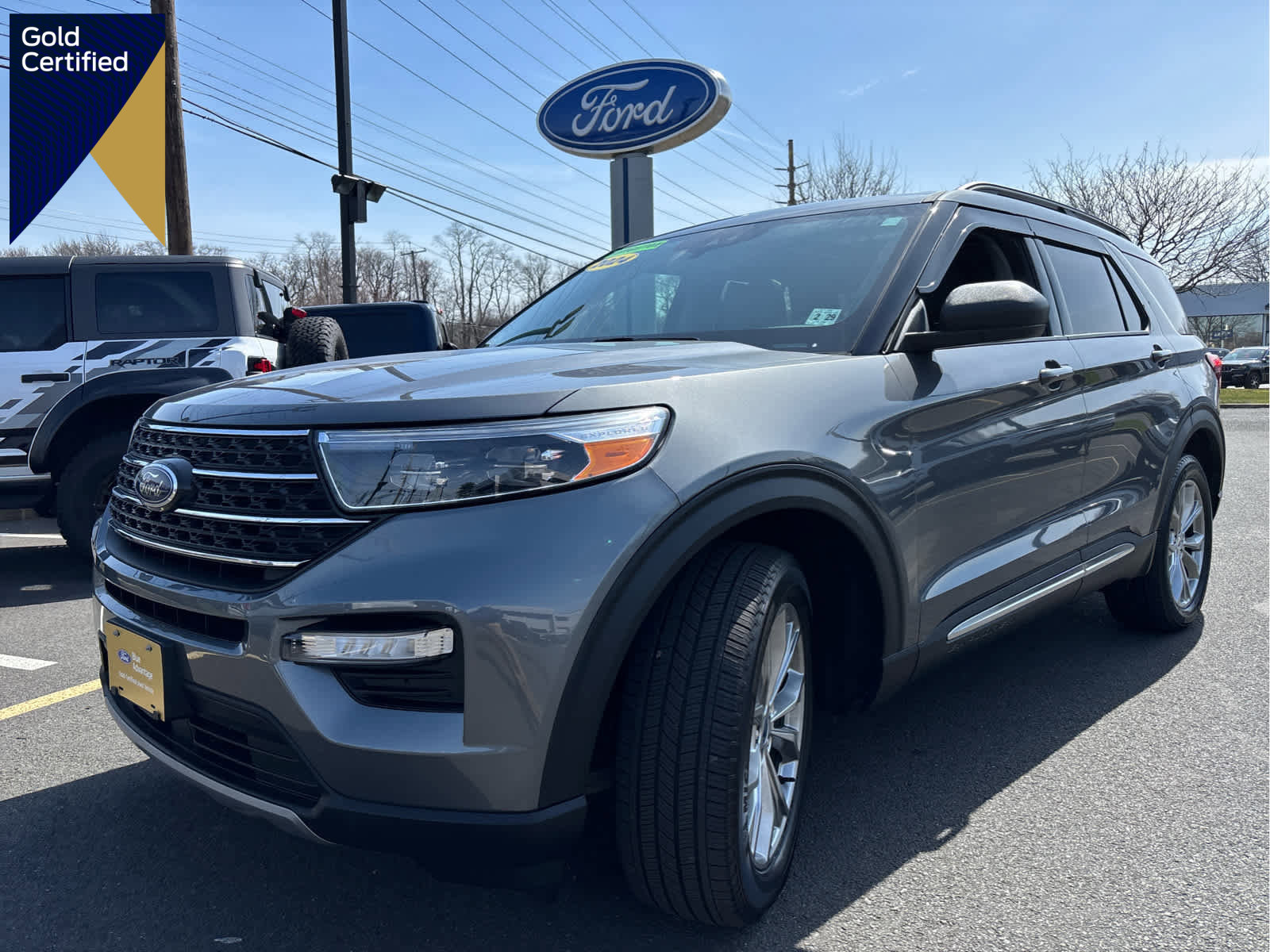 Certified 2023 Ford Explorer XLT w/ Equipment Group 202A