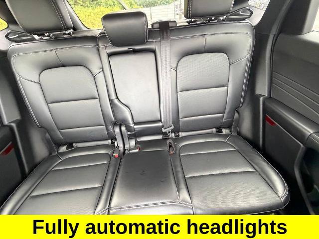 Certified 2025 Ford Escape Platinum AWD/4WD image 15