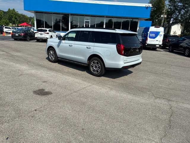 Certified 2025 Ford Expedition Active AWD/4WD image 25