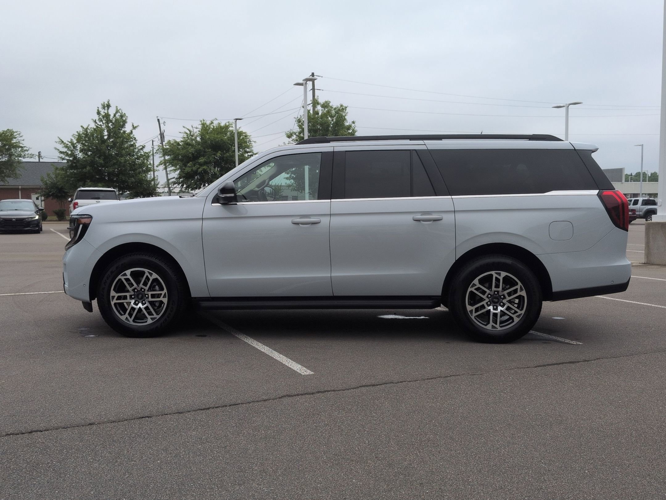 Certified 2025 Ford Expedition Max Active RWD image 7