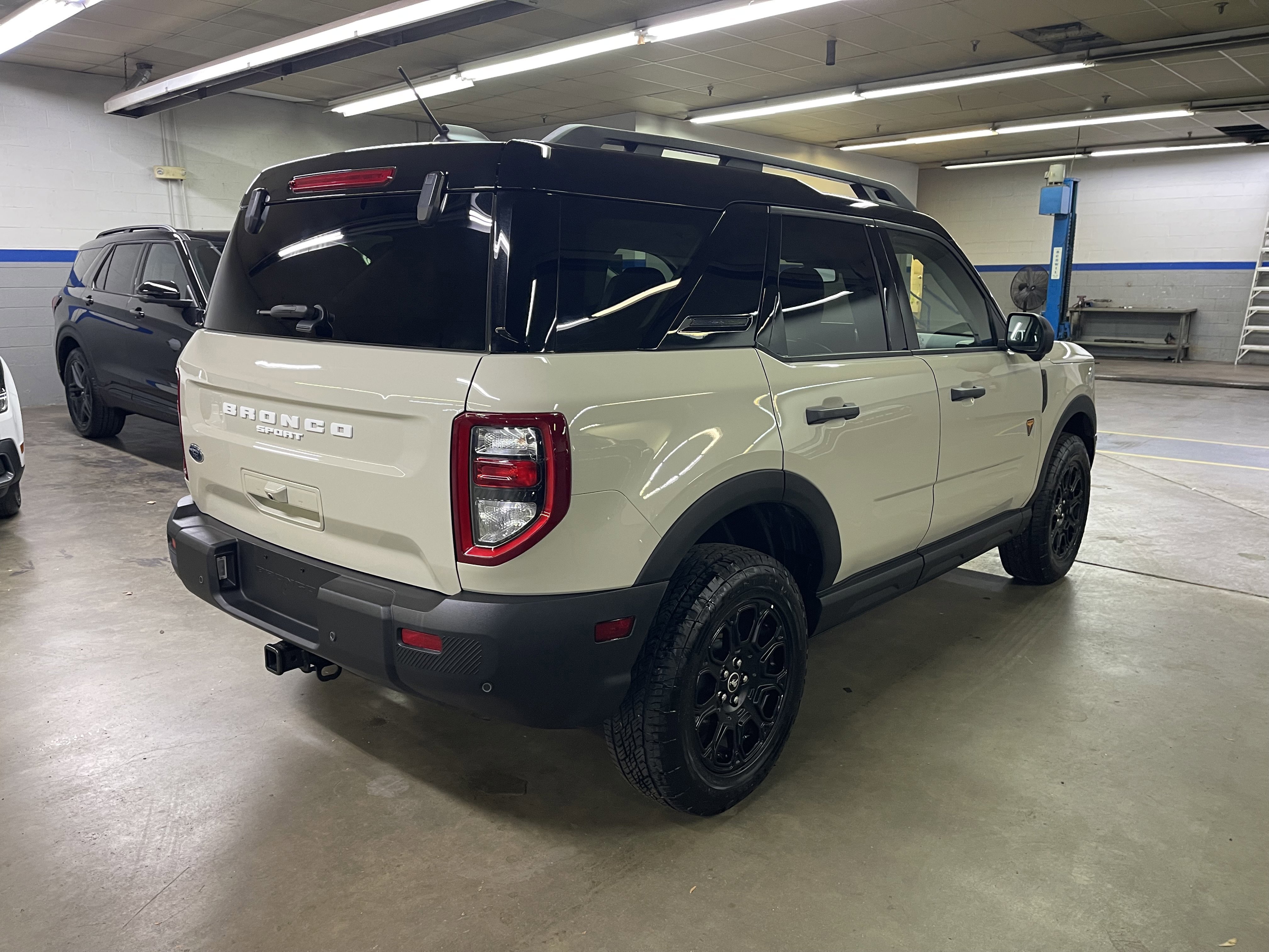 Certified 2025 Ford Bronco Sport Badlands image 5