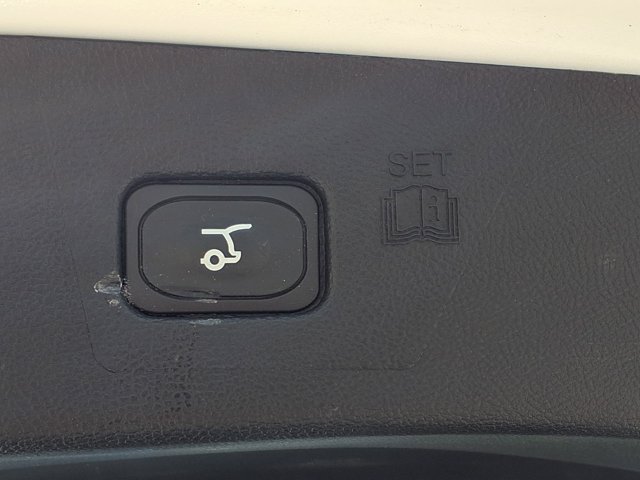 Certified 2024 Ford Edge Titanium AWD/4WD image 22