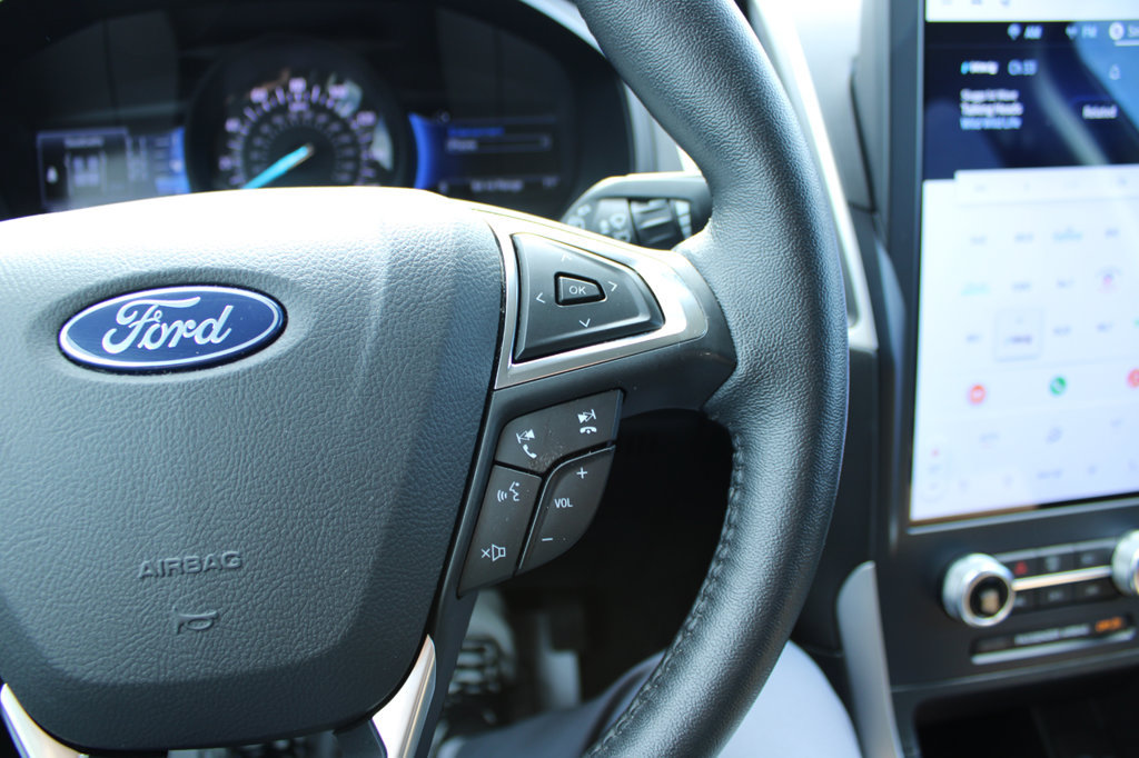 Certified 2024 Ford Edge SEL AWD/4WD image 38