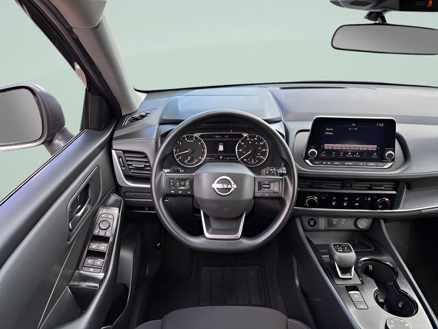 Used 2025 Nissan Rogue S AWD/4WD image 6